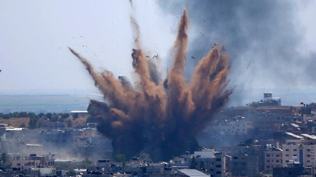 Israeli aircraft hit militant targets in Gaza after rocket fire
