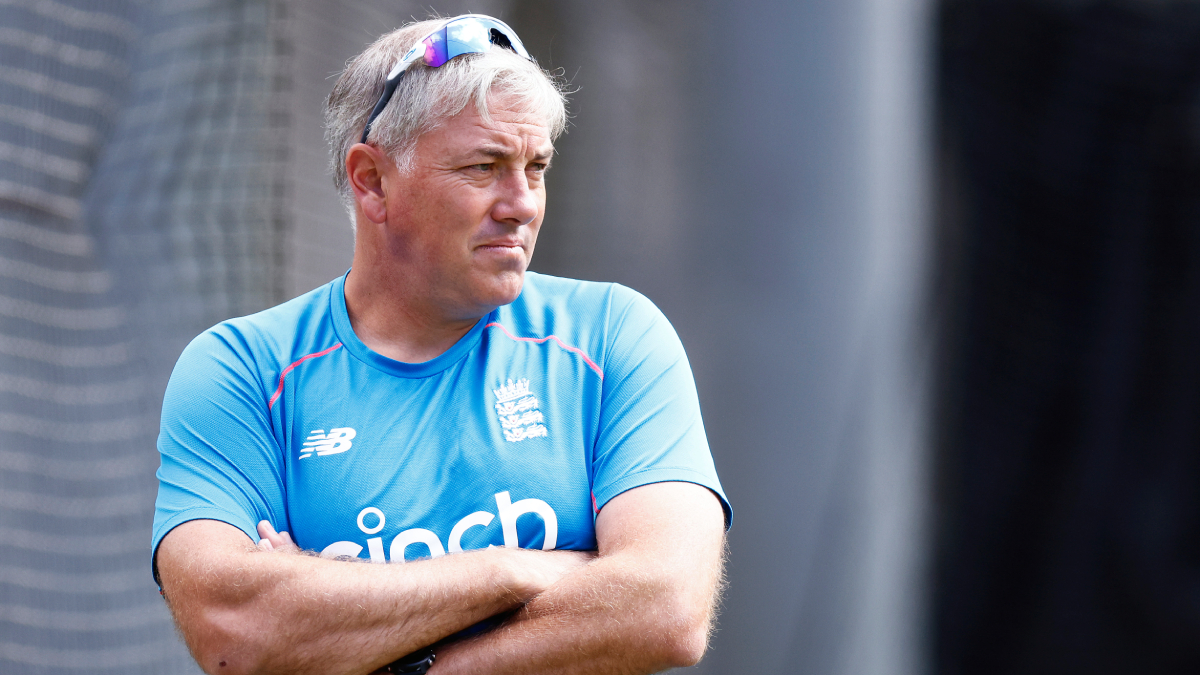 Ashes 2021-22: England head coach Chris Silverwood tests positive for COVID-19