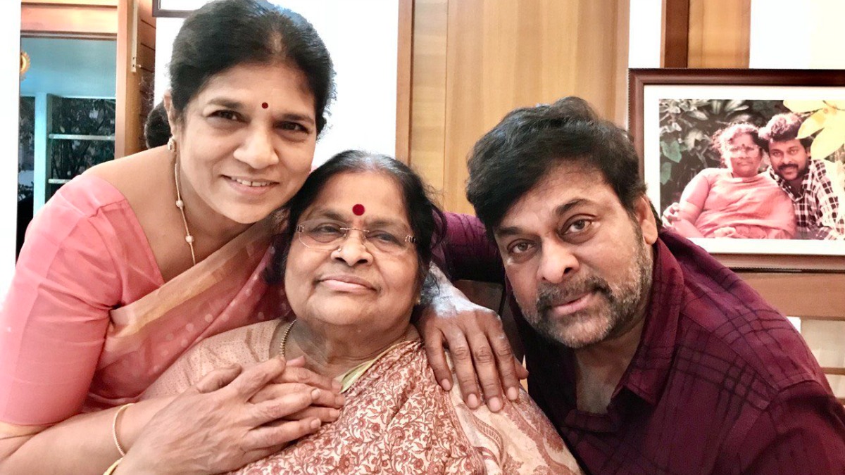 COVID positive Chiranjeevi pens sweet birthday note seeking blessings from mother wins hearts