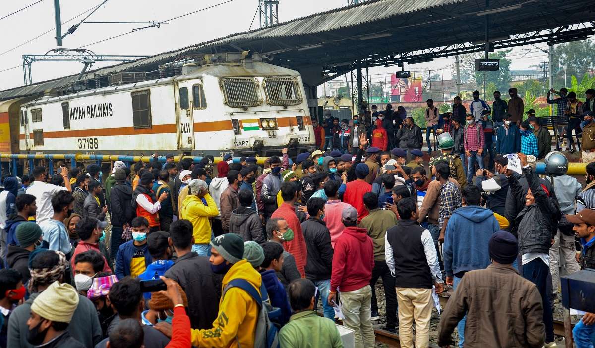 Students unions call Bihar Bandh on Jan 28 over discrepancies in RRB NTPC exam