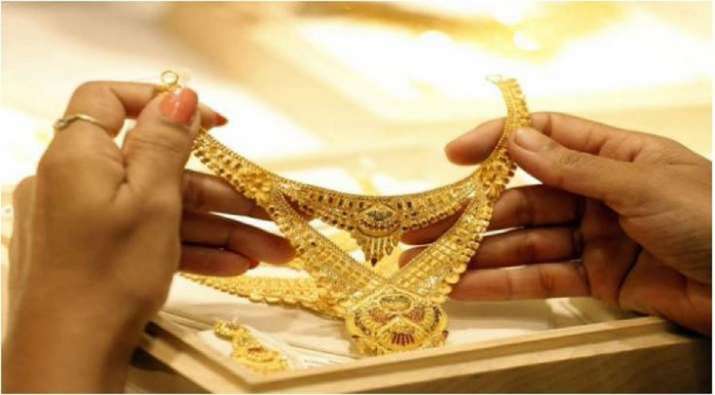 Gold rate today: Prices surge by Rs 429 to Rs 50,577 per 10 grams | Business News – India TV