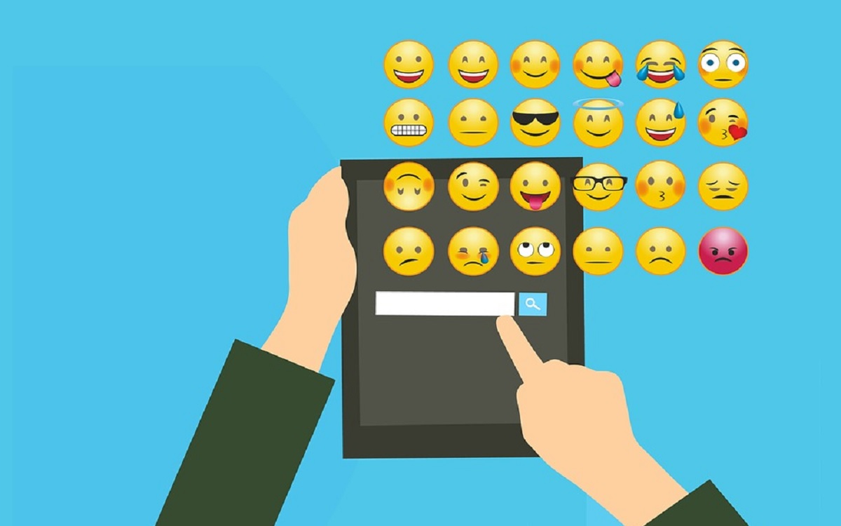 New Google Messaging App correctly interprets emoji reactions