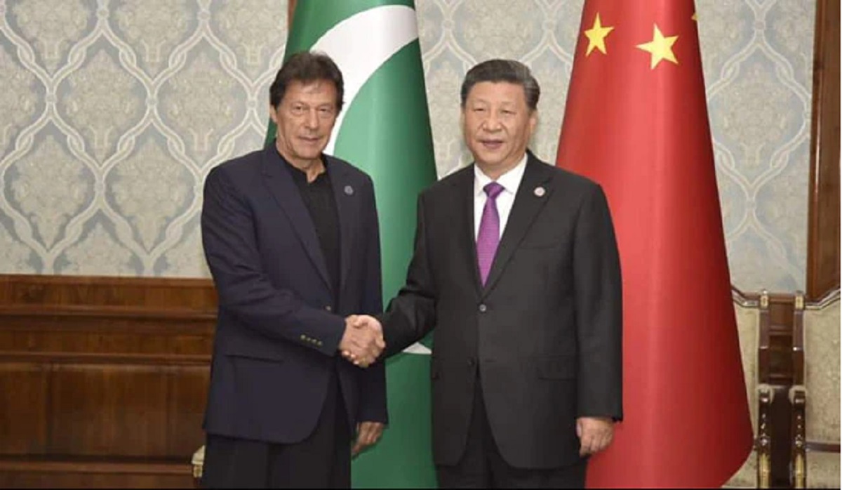 Opposed to 'unilateral actions' to resolve Kashmir issue: China after Xi-Imran Khan meeting