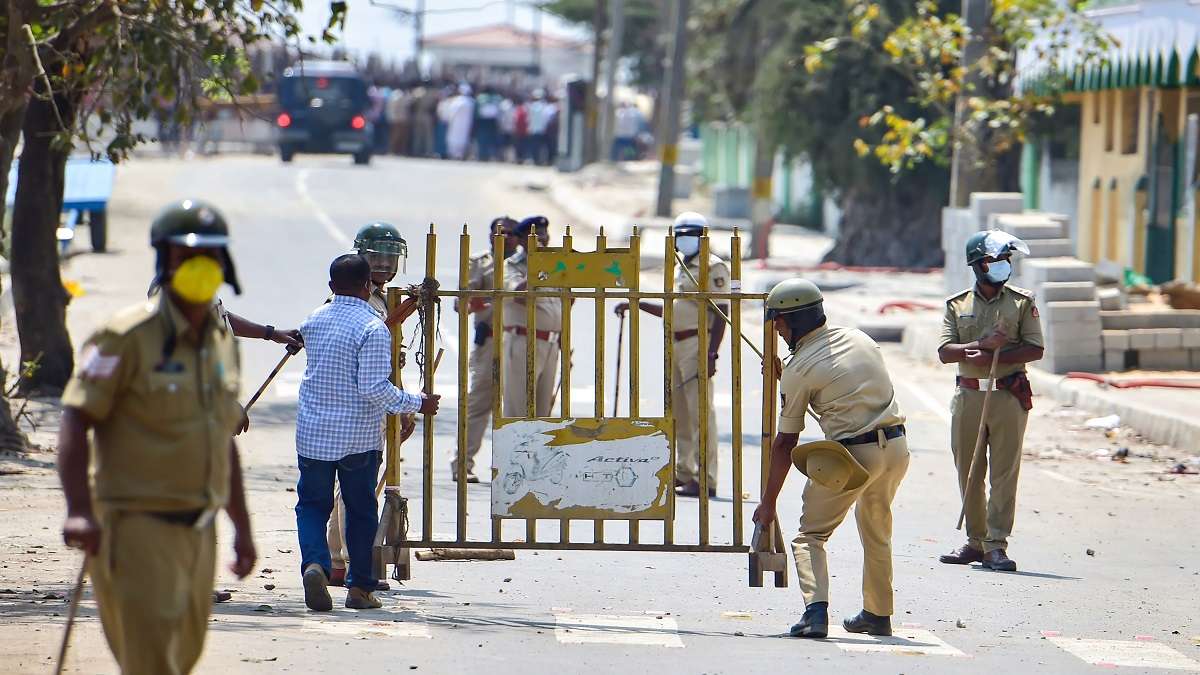 Shivamogga Bajrang Dal activist murder: Govt appeals for calm, protesters call Karnataka bandh | 10 points