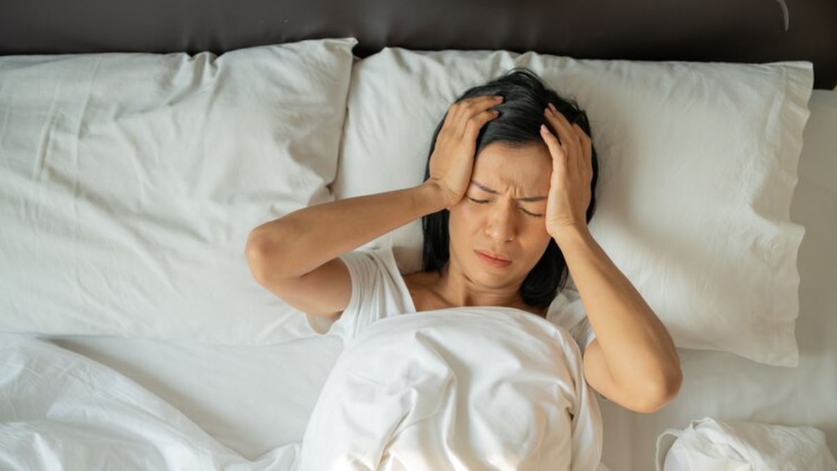 Can someone suffer panic attack in sleep? What is night terror & nightmare? Psychiatrist