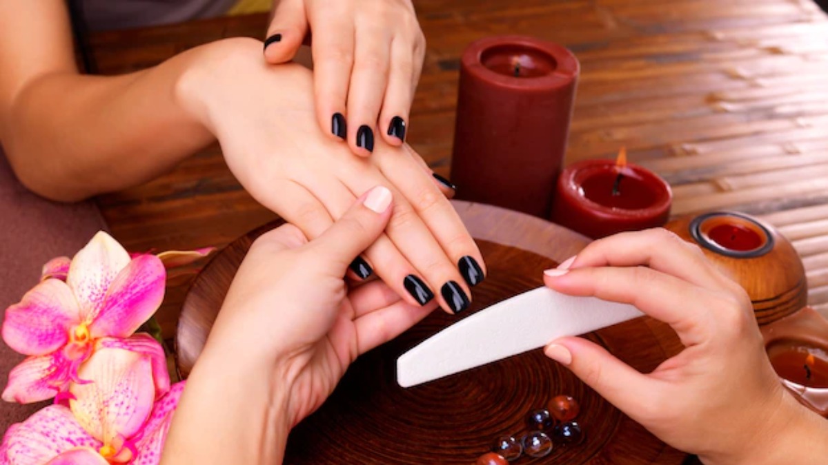Fun makeover to glam up your nails | Beauty News – India TV Fun makeover to glam up your nails | Beauty News – India TV