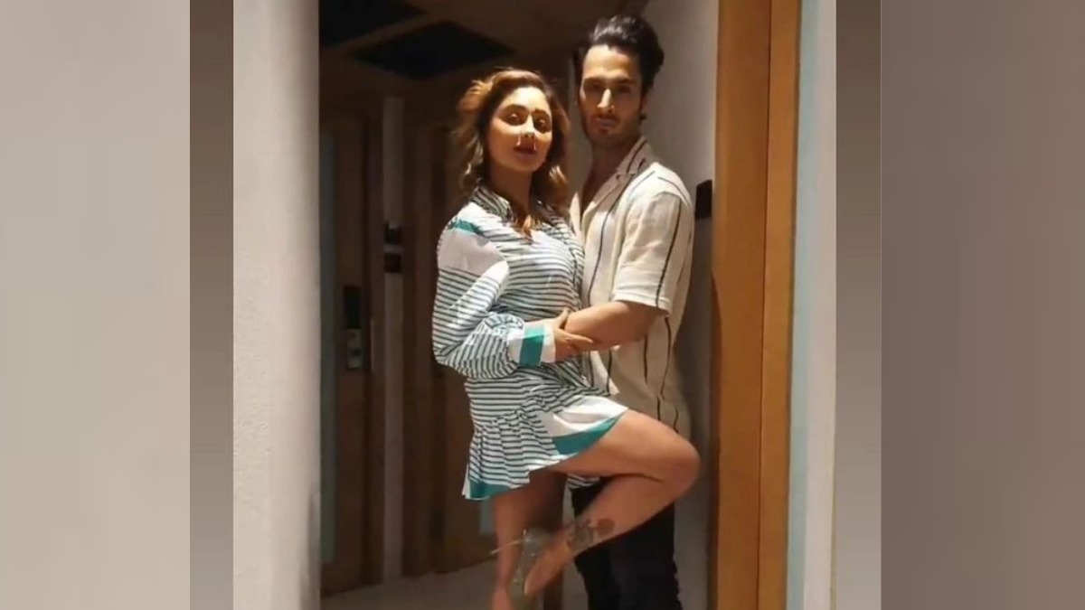 Bigg Boss 15: Rashami Desai-Umar Riaz set internet ablaze as they groove to Oo Antava | WATCH