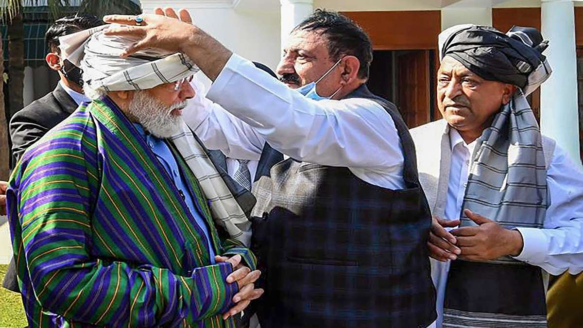 PM Modi meets Sikh-Hindu delegation rescued from Afghanistan