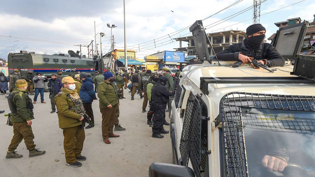 J&K: Hybrid terrorist of terror outfit JeM arrested in Handwara