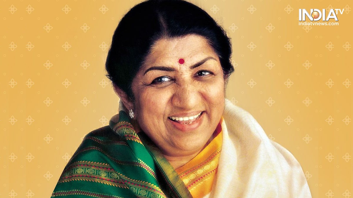 rajkotupdates.news : famous singer lata mangeshkar has died