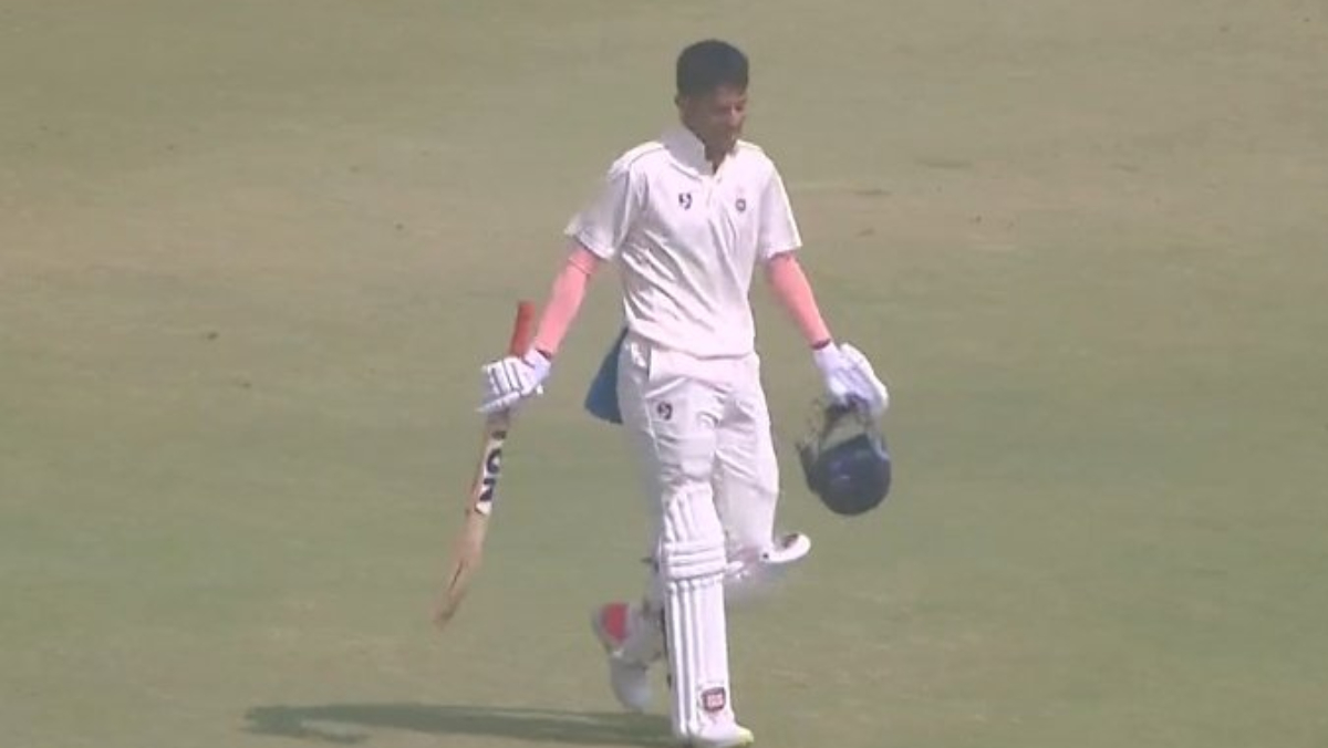 Watch: Yash Dhull hits century on Ranji Trophy debut for Delhi against Tamil Nadu