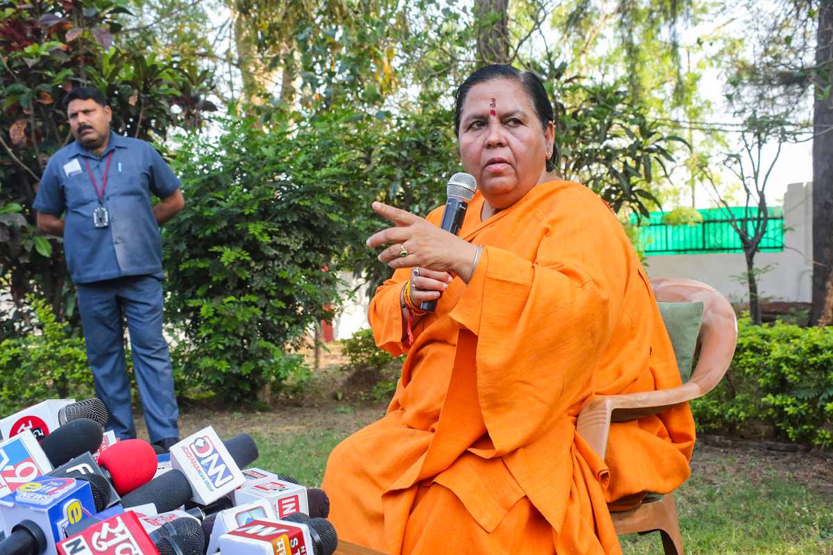 Ex-Madhya Pradesh CM Uma Bharti pushes for converting liquor shops into cow shelters