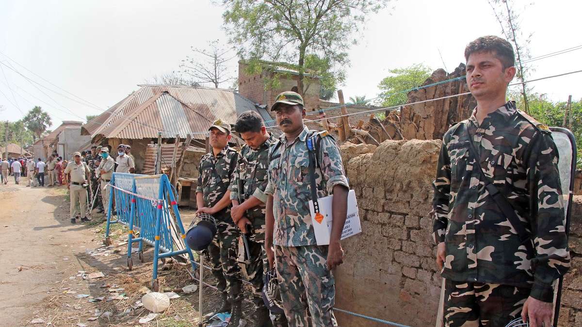 Bengal governor summons CM Mamata Banerjee over Birbhum violence: 'Increased lawlessness and violence'