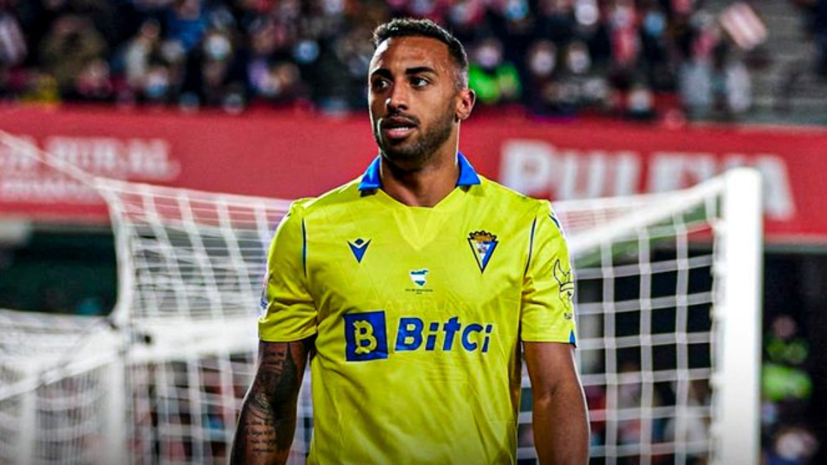 File photo of&nbsp;Spanish club C&aacute;diz's Carlos Akapo.