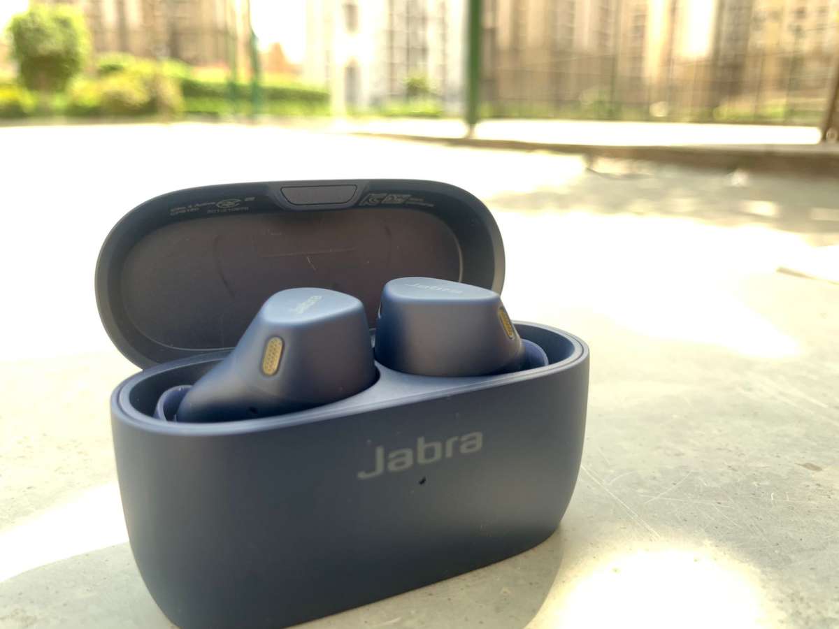 Jabra Elite 4 Active earbuds review Premium looks good surround bass price  colours performance music call – India TV