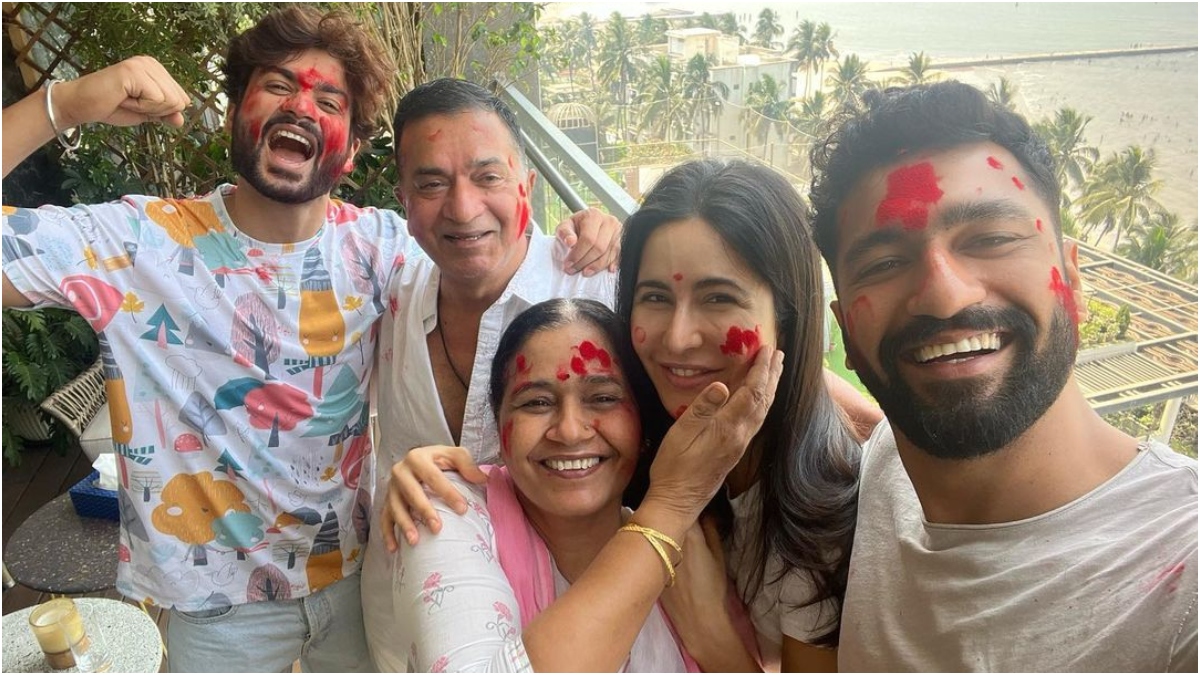 Happy Holi 2022 Katrina Kaif celebrates with Vicky Kaushal and in-laws, shares family moment Celebrities News image