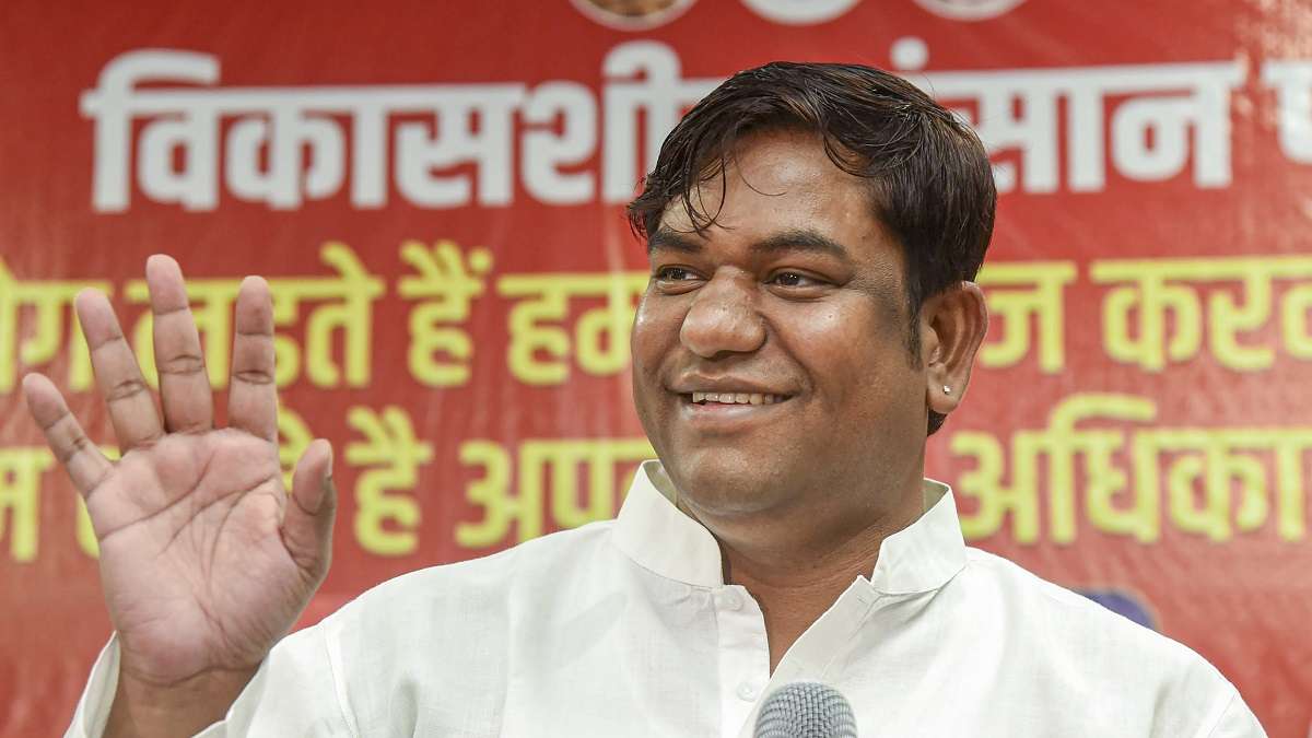 Bihar: VIP's Mukesh Sahani sacked from Nitish Kumar cabinet