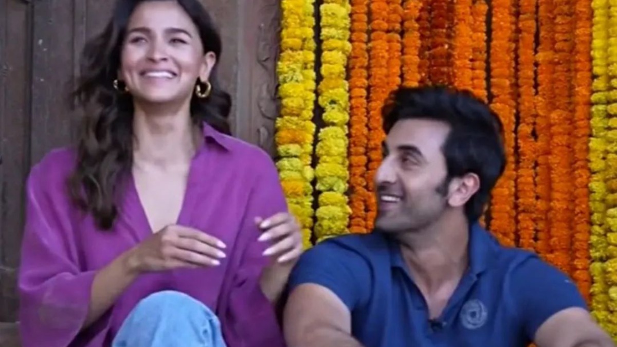 Ranbir Kapoor, Alia Bhatt begin their wedding shopping? Fans ask ...