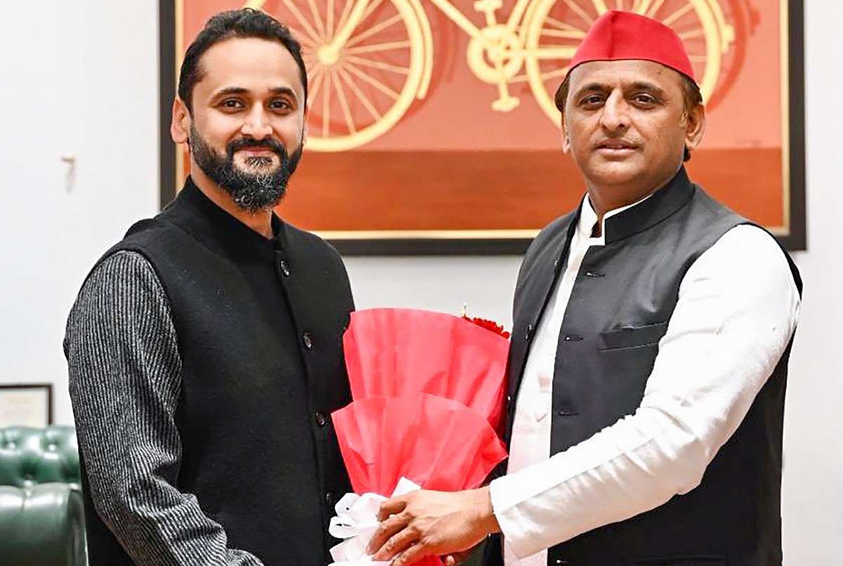 UP Election: State's future safe in Akhilesh's hands, says Mayank Joshi after joining SP