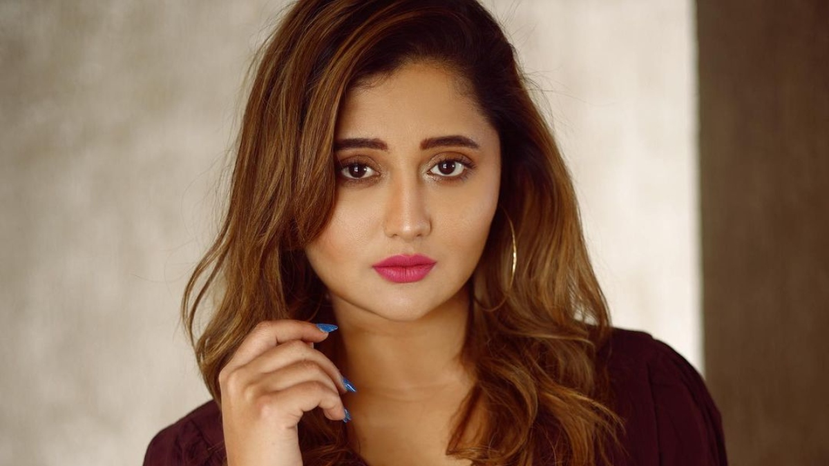 https://resize.indiatvnews.com/en/resize/newbucket/1200_-/2022/03/rashami-desai-1647944011.jpg