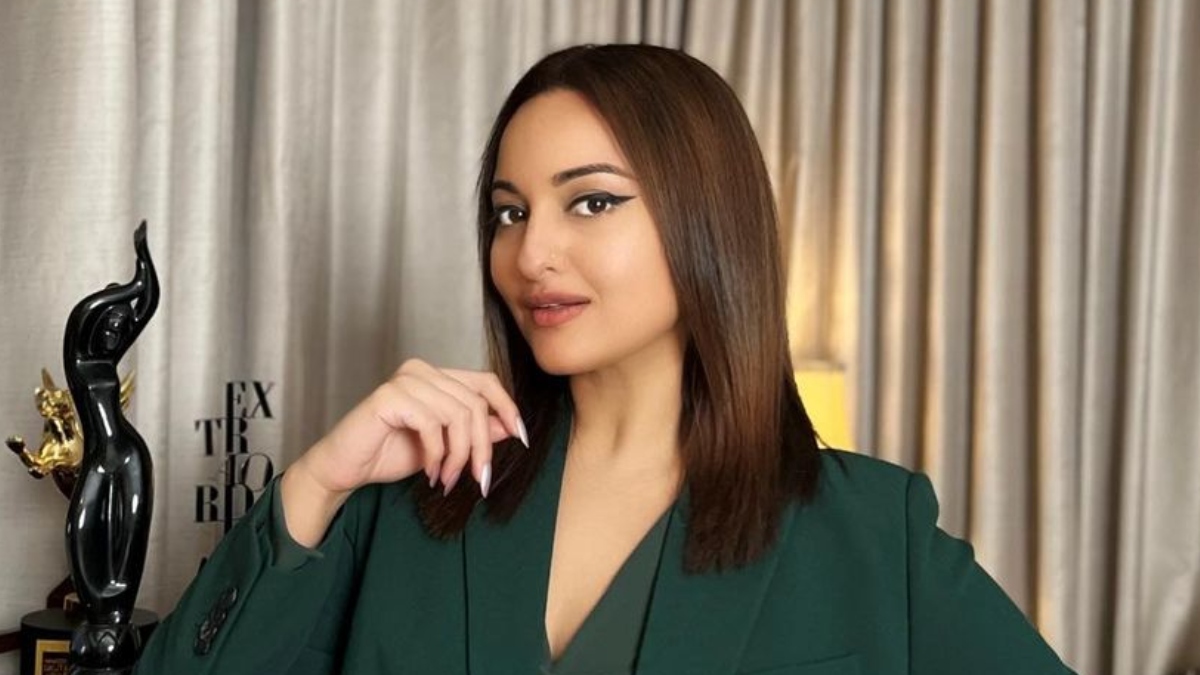 Sonakshi Sinha Nagi Sex - Sonakshi Sinha issues official statement on rumours of non bailable warrant  issued against her | Entertainment News â€“ India TV