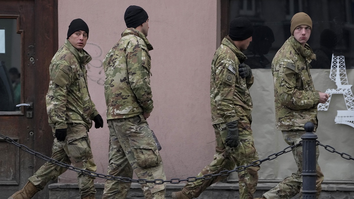 'That's what dads do': US man crosses Poland border to Ukraine on foot ...