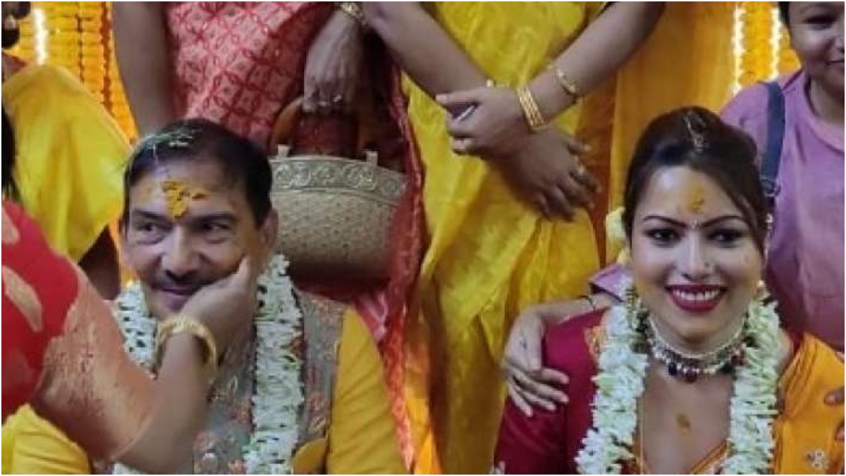 Former cricketer Arun Lal and wife-to-be Bulbul Saha's haldi pics show  couple in blissful mood | Trending News – India TV