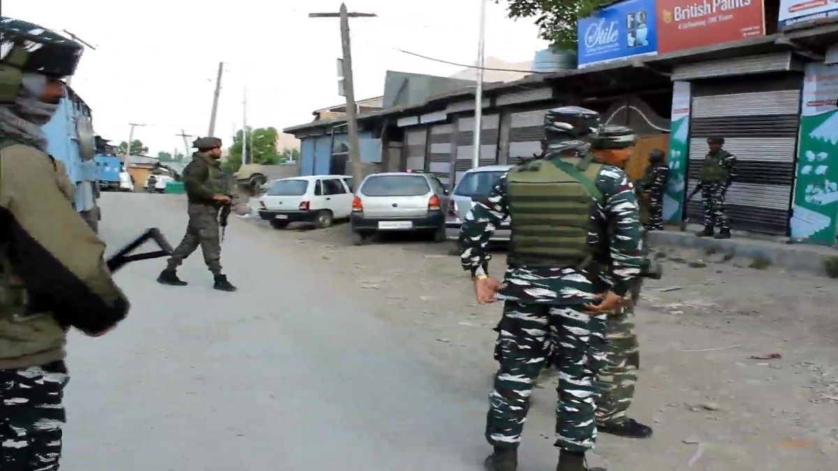 J&K: 2 LeT terrorists killed, several trapped in separate encounters in Kulgam, Anantnag