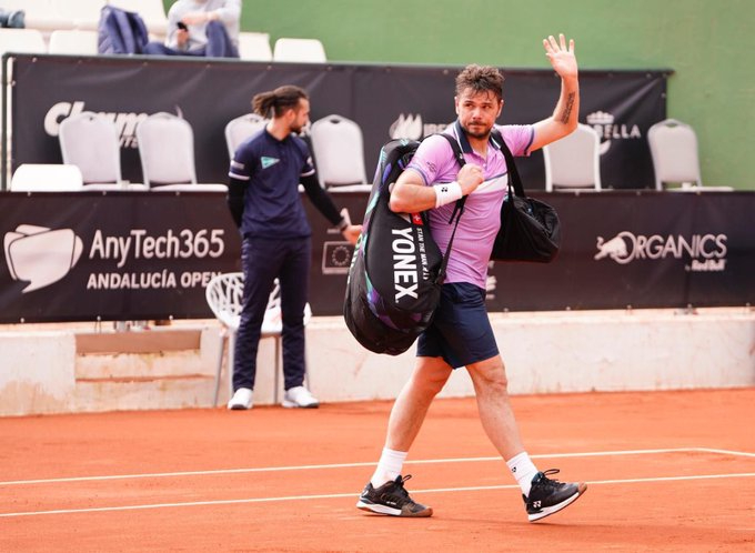 Bublik cuts short Wawrinka's return to tour after injury