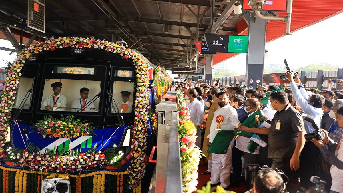 Thackeray will be inaugurating two metro lines running along Link Road and Western Express Highway in the north-west part of the metropolis.
&nbsp;