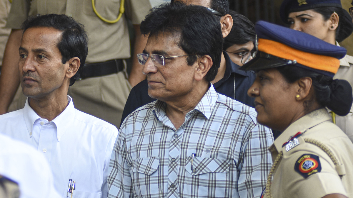 BJP leader Kirit Somaiya appears before the EOW of the Mumbai Police in connection with the INS Vikrant funds misappropriation case, at Mumbai Police Commissioner office in Mumbai, Monday, April 18, 2022.&nbsp;