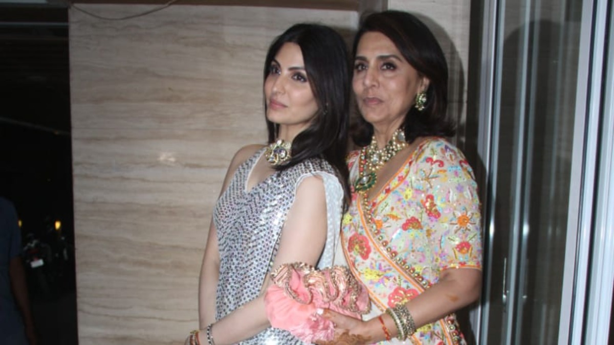 Ranbir Kapoor-Alia Bhatt's Mehendi: Neetu Kapoor, daughter Riddhima dazzle in sequine sarees