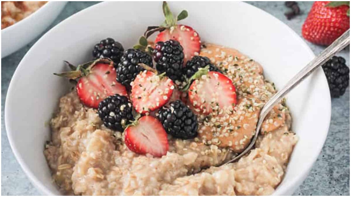 Read 5 benefits of having oats and oatmeal as a snack