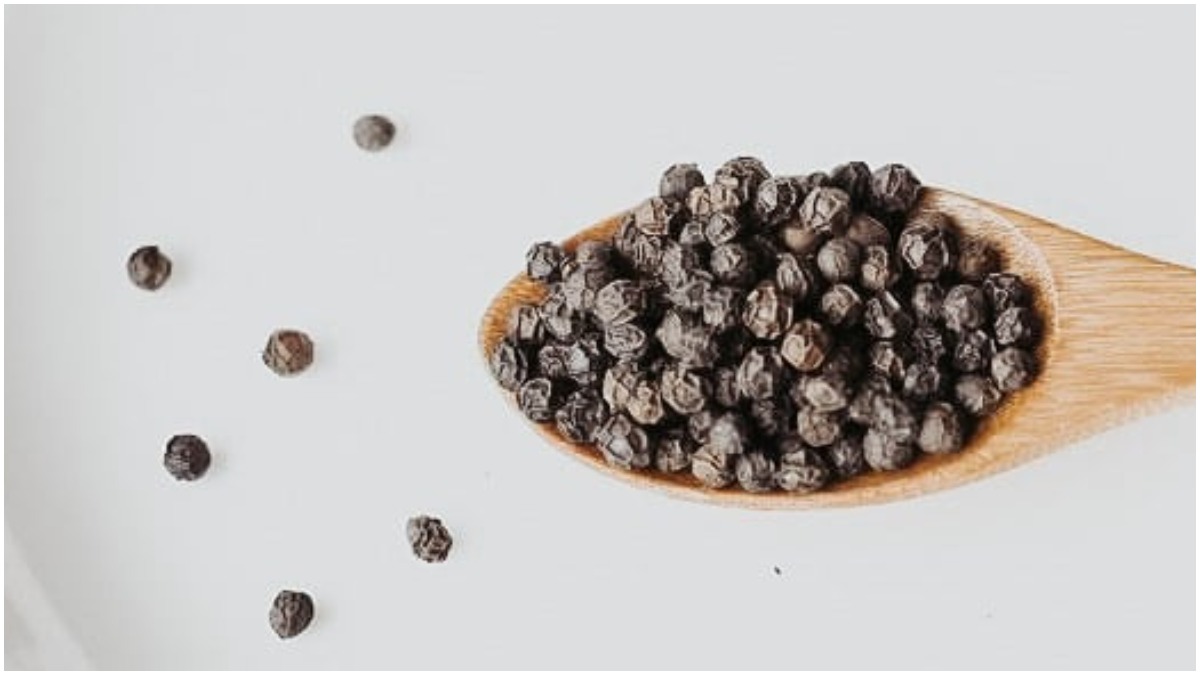 6-magical-benefits-of-adding-a-pinch-of-black-pepper-to-your-diet