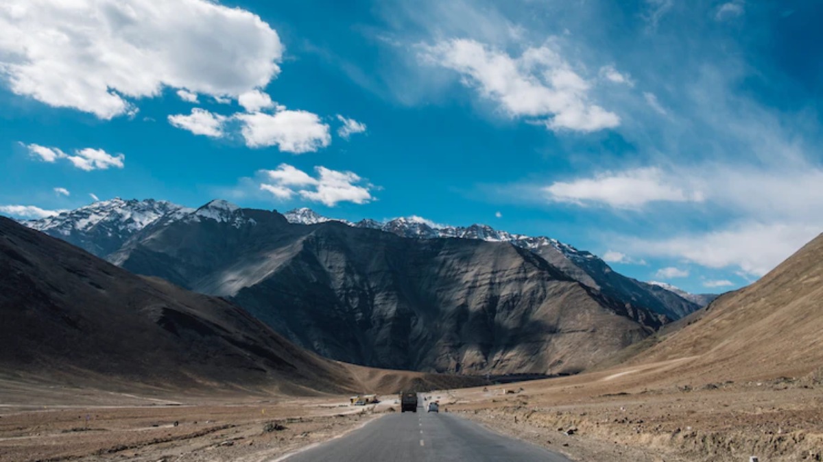 Little Things to Mismatched, experience scenic Indian landscapes through these Netflix titles