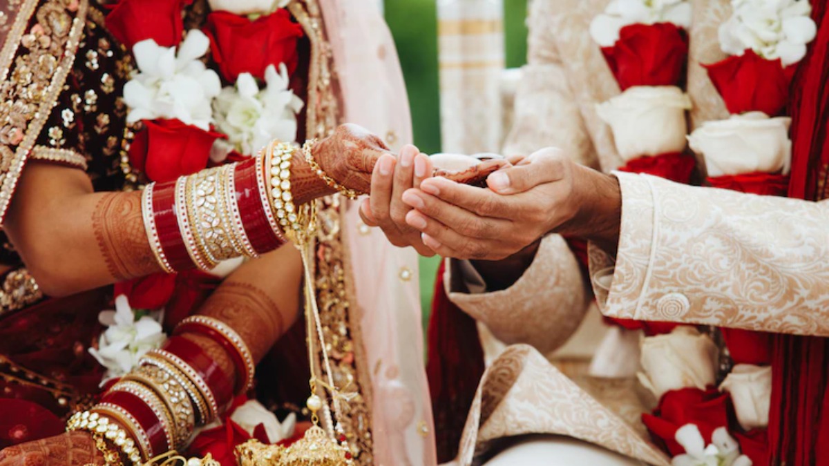 Muslim family offers home for Hindu girl's marriage in Uttar Pradesh |  Trending News – India TV