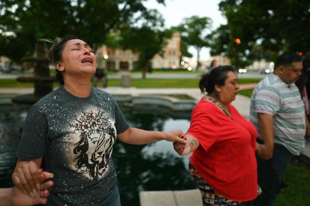 19 children killed in deadly Texas school shooting; Biden orders US flags be flown at half-mast