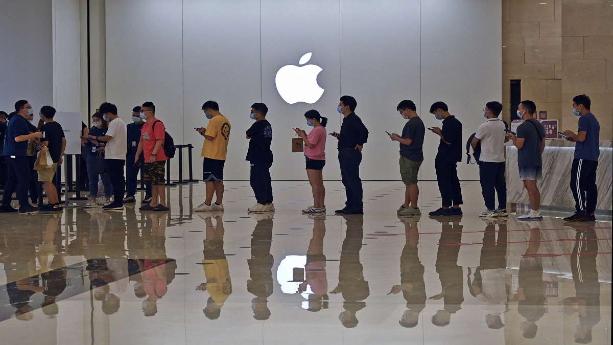 Apple stops accepting credit debit card payments in India for app