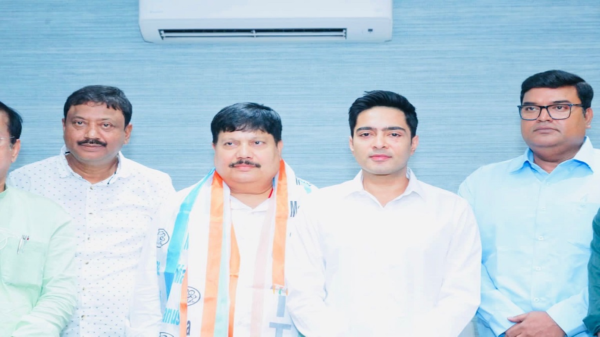 Arjun Singh, BJP's Bengal vice-president and MP, rejoins Trinamool Congress