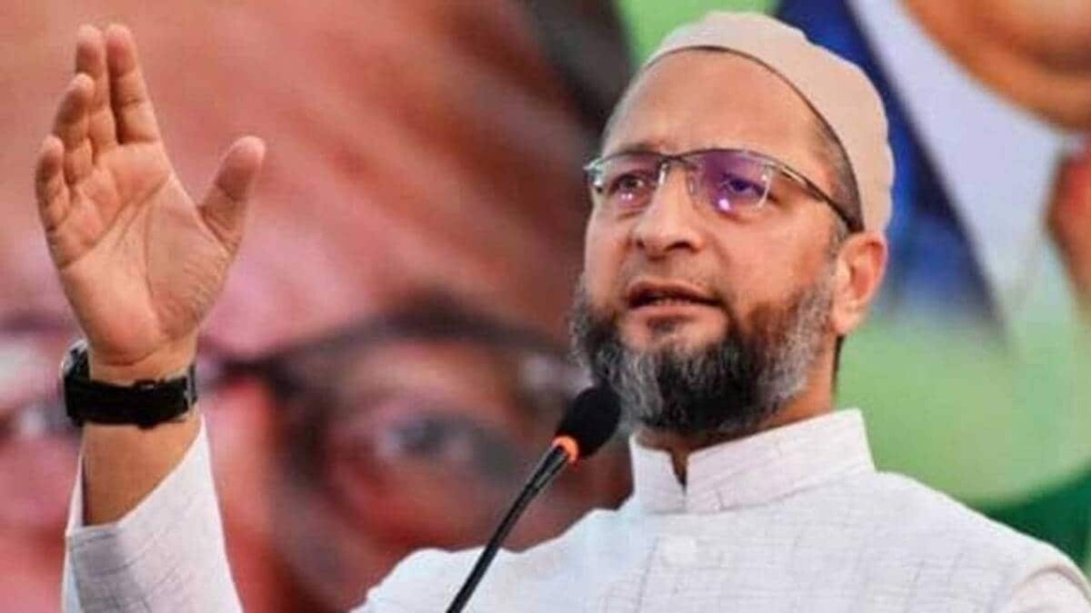 Hyderabad killing: Incident being given another colour, we don't stand with murderers, says Owaisi | Watch