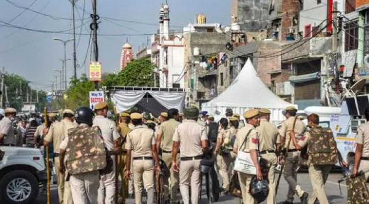 First phase of demolition drive underway in several areas of South Delhi