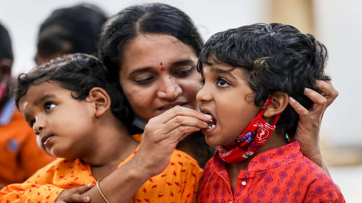 What is tomato flu virus that has infected over 80 children in India?