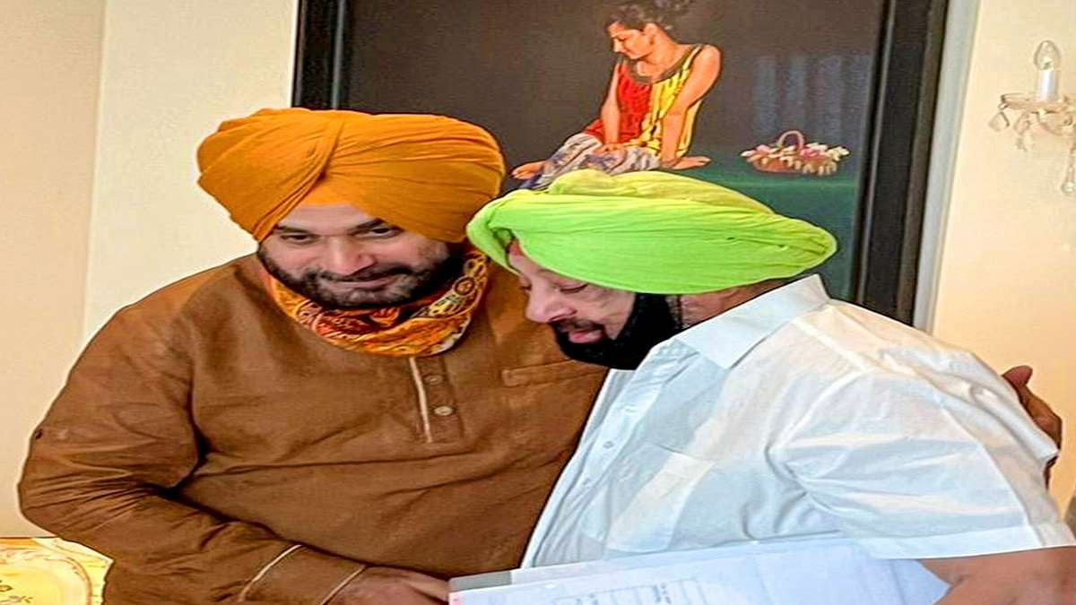 Amarinder Singh's party trolls Navjot Singh Sidhu after road rage verdict: 'Thoko Tali'