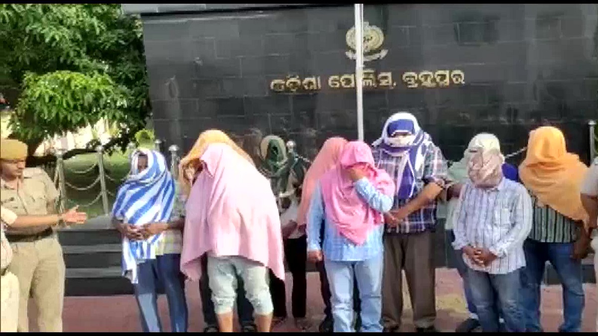 Odisha Foetus sex detection racket busted in Berhampur, 13 held Odisha News