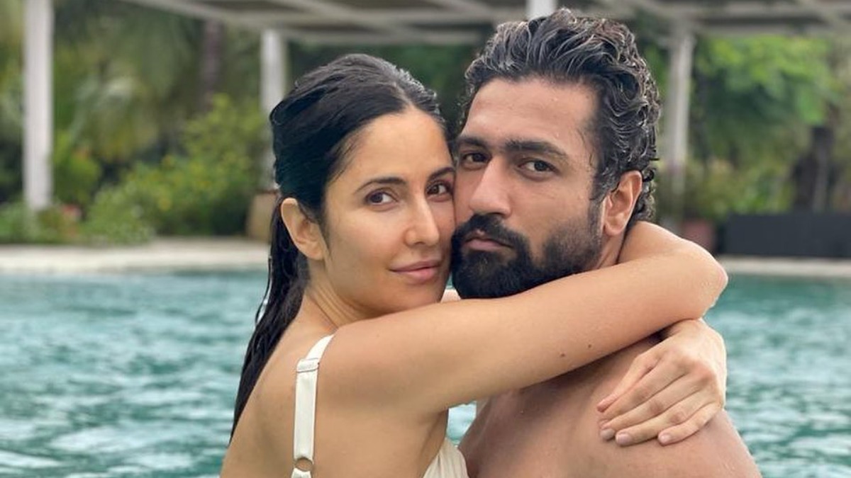 Kartina Kalf Xxx Videos - Katrina Kaif snuggling with husband Vicky Kaushal in swimming pool leaves  fans awestruck; see pic | Celebrities News â€“ India TV