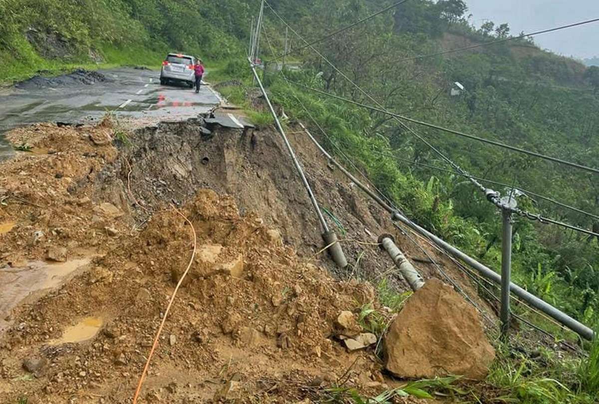 Assam flood: Death toll reaches 8, over 4 lakh affected; Indian Army launches rescue operations