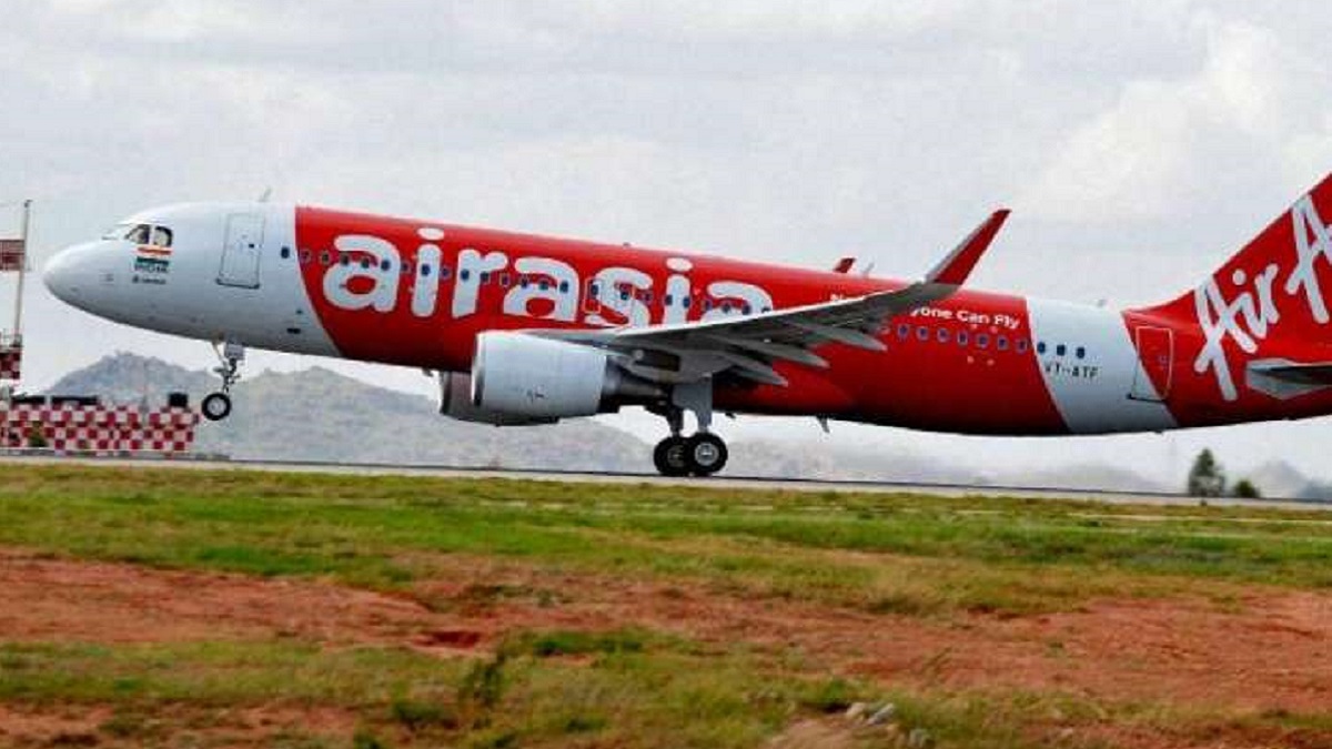 2 AirAsia flights operating on DelhiSrinagar route face technical