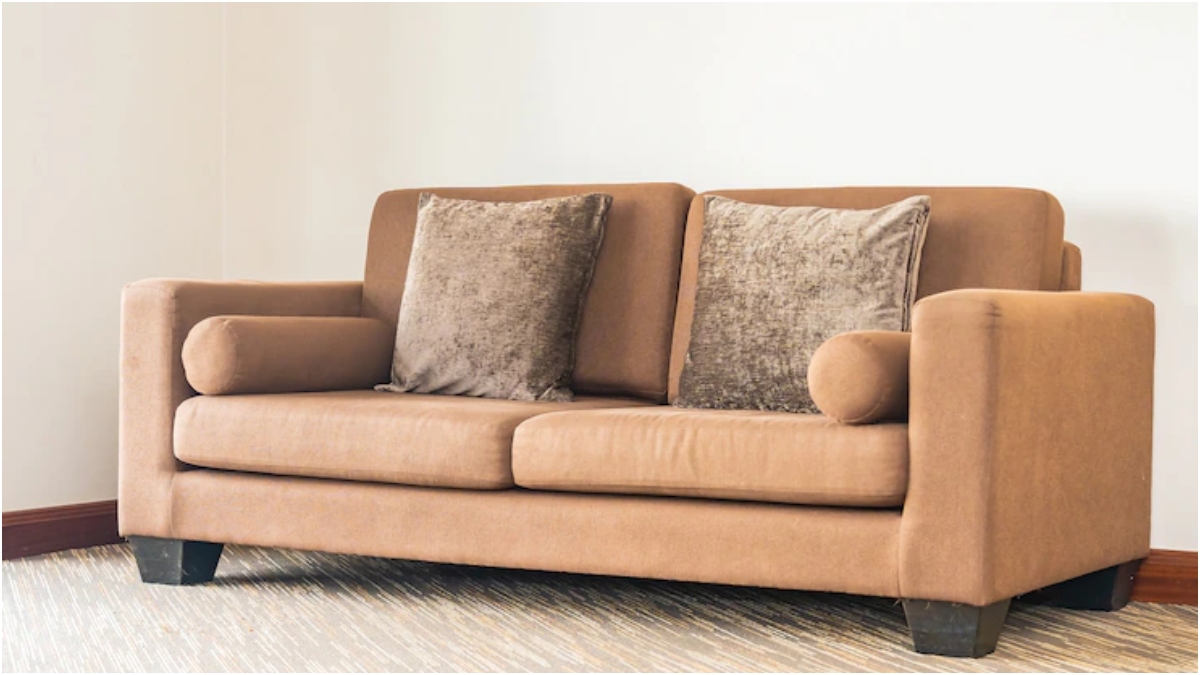 A couch stashed with cash was purchased online for free