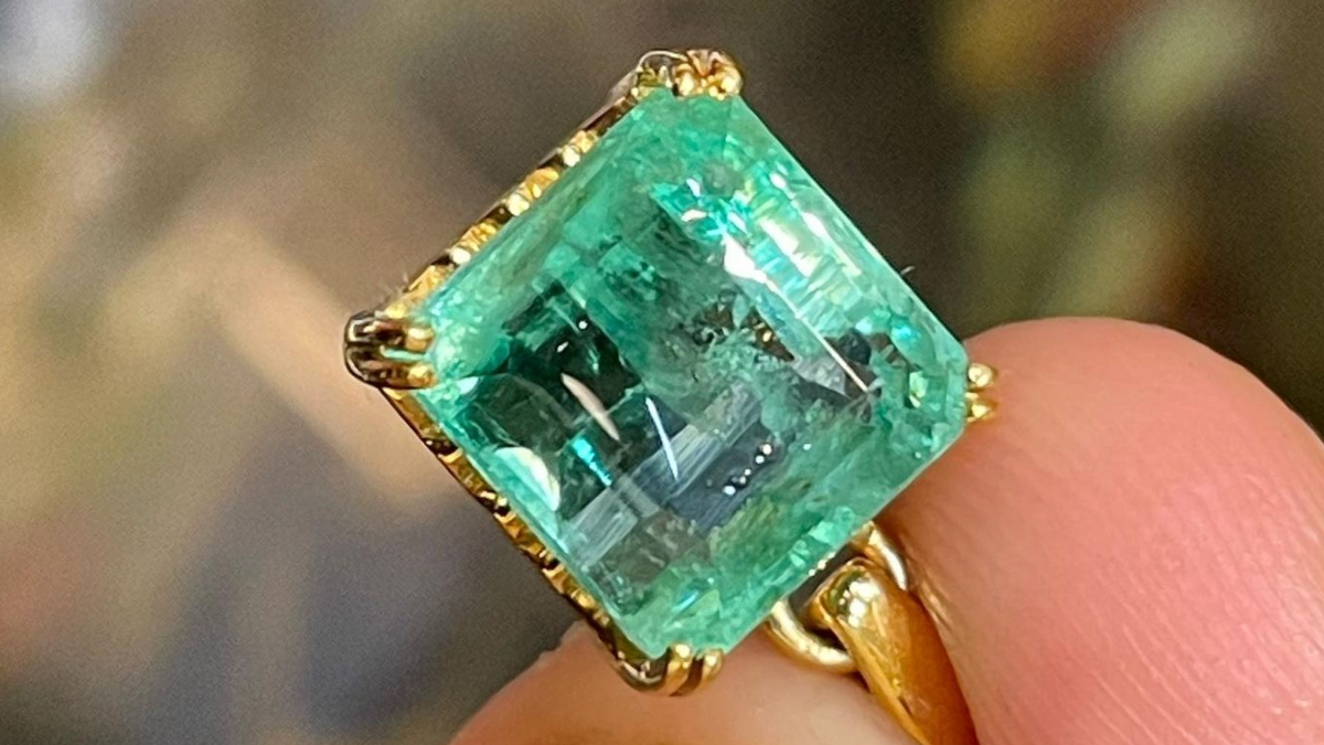 Chopra Gems Certified Precious Emerald Ring Panna Gemstone Ring  Astrological Purpose Brass Emerald Silver Plated Ring Price in India - Buy  Chopra Gems Certified Precious Emerald Ring Panna Gemstone Ring  Astrological Purpose