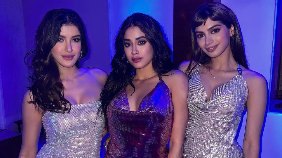 Janhvi Kapoor Is 'Bawaal' In These Bodycon Dresses | Janhvi Kapoor  Instagram | Times Now